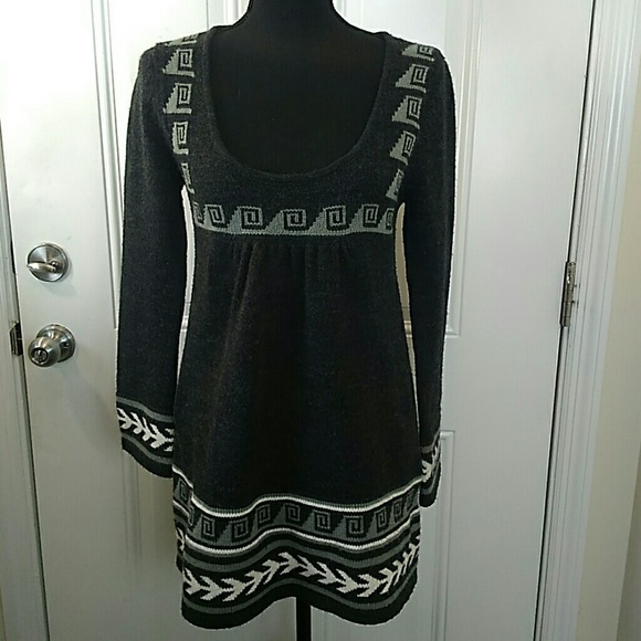 TRF Knitwear Sweaters - TRF Knitwear long sleeve charcoal sweater